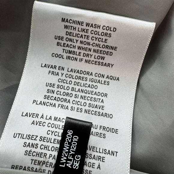 Levi's Women's Plus Size
Green Cinch Waist Hooded Jacket Size 4X - Picture 9 of 12